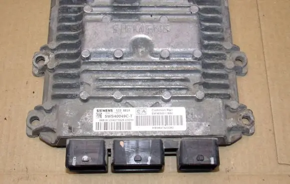 Citroen Berlingo Engine control unit/module 5WS40049CT
