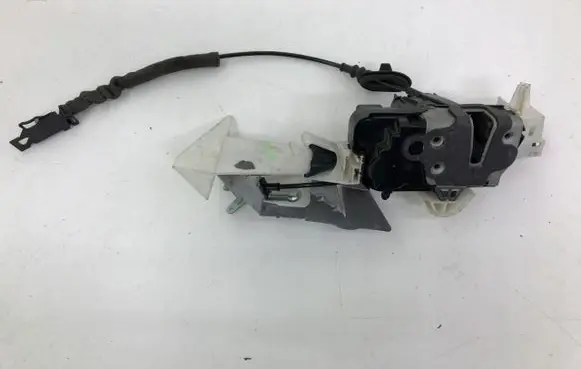 Ford Puma Front door lock