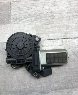 Audi A6 S6 C7 4G Front door soft close latching motor 4G0837004