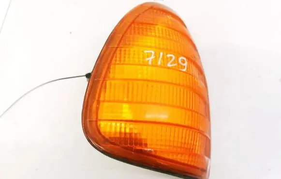 Mercedes-Benz W123 Front indicator light