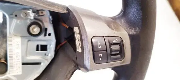 Opel Astra H Steering wheel buttons/switches 13208858
