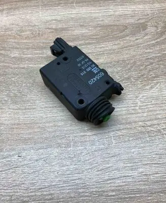 Opel Astra G Central locking motor 90589918 605420