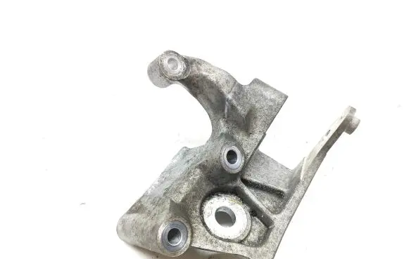 Volvo S90, V90 Engine mounting bracket 31430490 AD77V