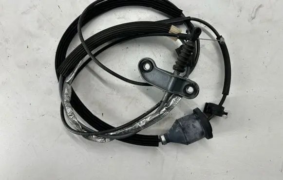 Maserati Ghibli Gear shift cable linkage 670003469