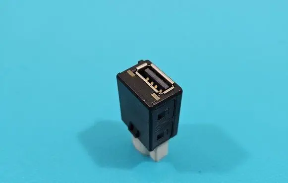 Skoda Octavia Mk3 (5E) USB socket connector 5Q0.035.726.B IMPRK1437288