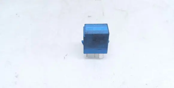 Nissan Navara D40 Combustion relay 4RA007813 252309F920