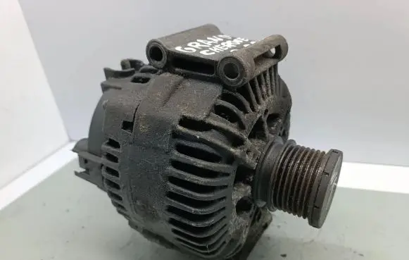 Jeep Grand Cherokee (WK) Generator/alternator 04801250AC TG17C028 2542989B