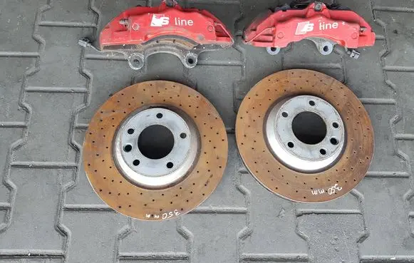 Audi Q7 4L Front brake caliper
