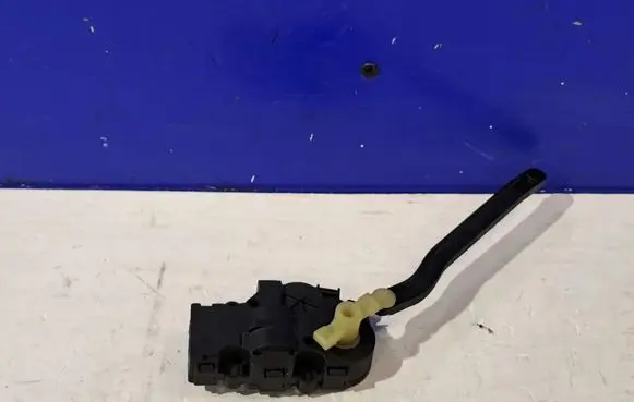 Volvo XC90 A/C air flow flap actuator/motor 412650920