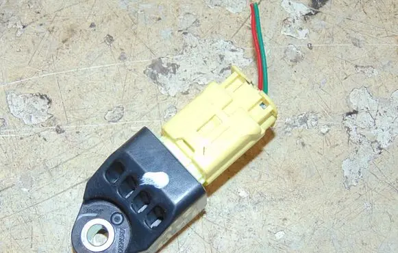 Subaru Legacy Airbag deployment crash/impact sensor 98237AJ000