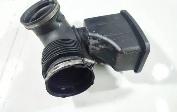BMW 5 E60 E61 Air intake hose/pipe 13717521029 6620959