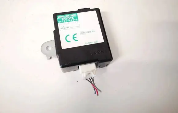 Toyota Avensis Verso Door control unit/module 8974144060 89741-44060