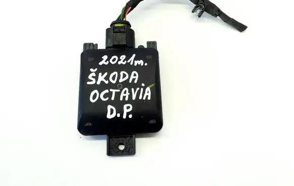 Skoda Octavia Mk4 Blind spot module 2Q0907686E