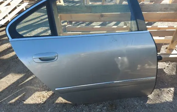 Peugeot 607 Rear door