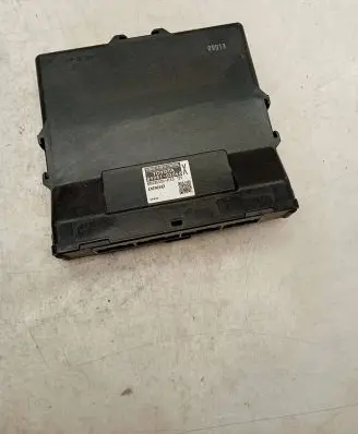 Toyota Auris E180 Other control units/modules 8998102060 MB2850004150