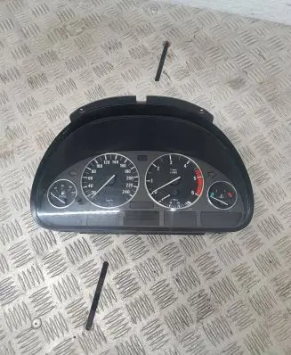 BMW 5 E39 Speedometer (instrument cluster) 62118381198 11000873504