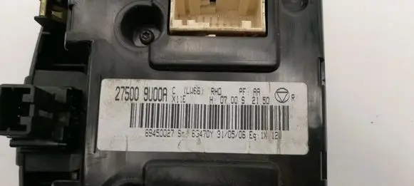 Nissan Note (E11) Interior fan control switch 275009U00A