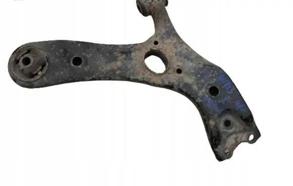 Toyota Auris 150 Front lower control arm/wishbone