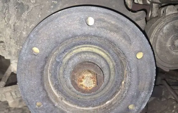 Volvo S40 Crankshaft pulley 9643354180