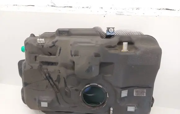 Mercedes-Benz CLA C117 X117 W117 Fuel tank A2464702701