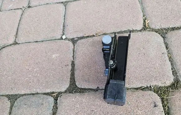 Opel Combo E Sliding door upper top rail 9816965880