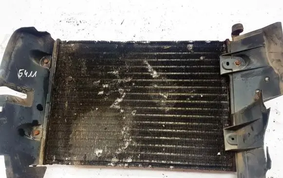 Volkswagen Golf II Coolant radiator