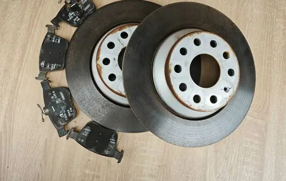 Audi Q3 F3 Rear brake disc 3Q0615601A