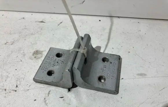 Audi A2 Rear door upper hinge 8Z0833402A