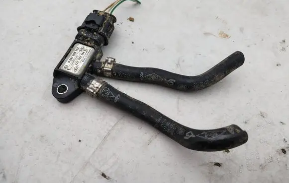 Opel Vivaro Exhaust gas pressure sensor 227702184R