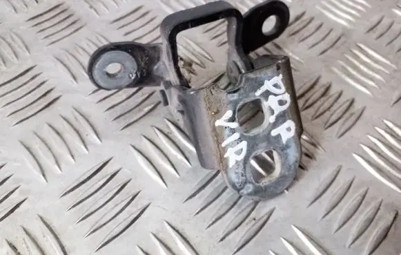 Dodge Nitro Front door upper hinge