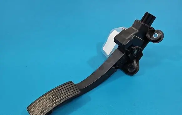 Mitsubishi Eclipse Cross Accelerator throttle pedal 20615826224 IMPRK1580503