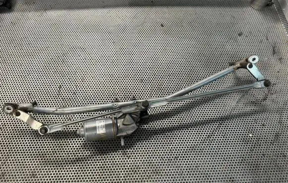 Renault Master III Front wiper linkage and motor 141410360