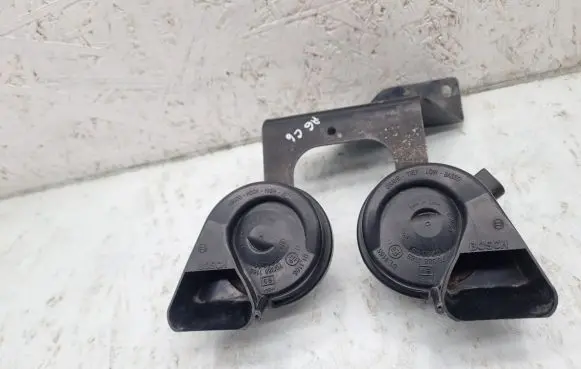 Audi A6 S6 C6 4F Horn signal 4F0951229