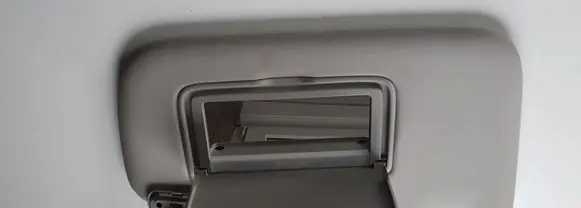 Nissan Pulsar Sun visor