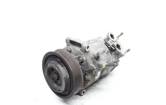Volvo V70 Air conditioning (A/C) compressor (pump) P31332528