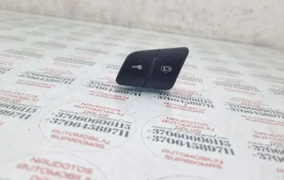 Volkswagen PASSAT B6 Central locking switch button 3C0962125