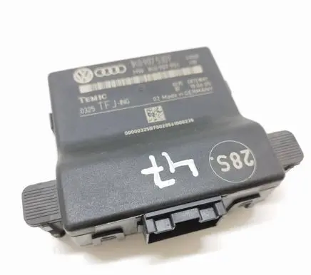 Volkswagen Touran I Gateway control module 1K0907530F 1K0907951