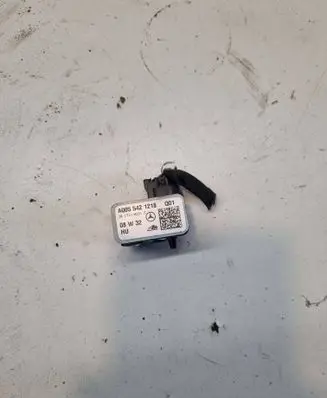 Mercedes-Benz CLS C219 Airbag deployment crash/impact sensor A0055421218