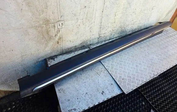 Mercedes-Benz GL X166 Sill A1666900540 A1666980454