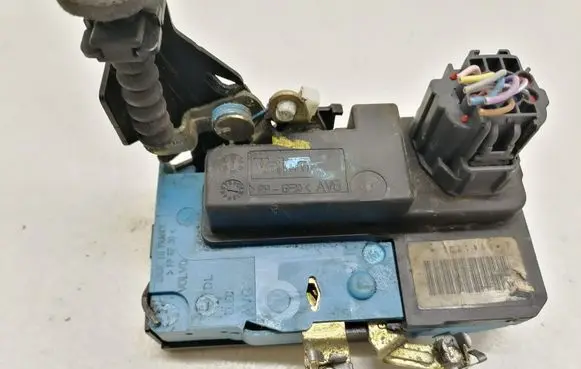 Volvo S80 Front door lock 9141701