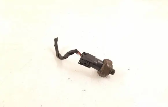 Mercedes-Benz E W211 Air conditioning (A/C) pressure sensor 0045429018 2205420118