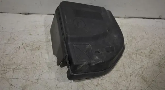 Peugeot 3008 I Fuse box cover 9658418180