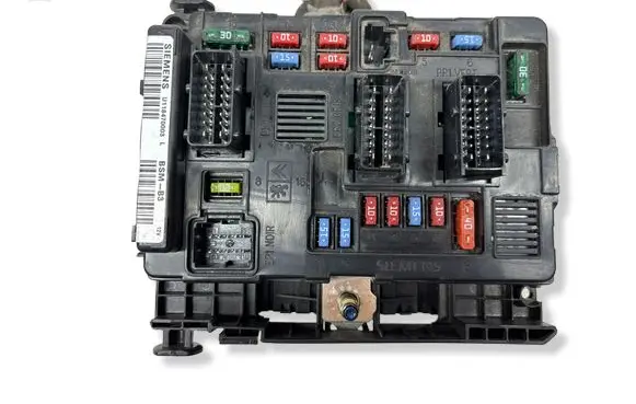 Citroen Xsara Picasso Fuse module 9650618480