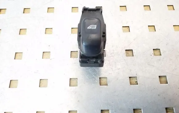 Volvo XC70 Electric window control switch 30658696