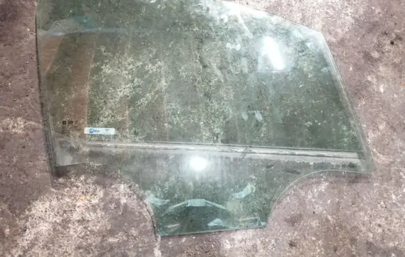 Opel Mokka X Front door window glass four-door 42426459