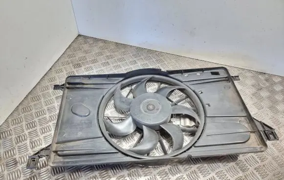 Ford C-MAX I Radiator cooling fan shroud 3135103740 0738931 66GE15V