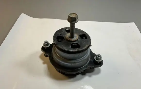 Dodge RAM Gearbox mount SSCD3037063