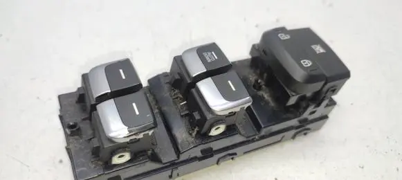 KIA Sportage Quarter vent window switch 93570F1200