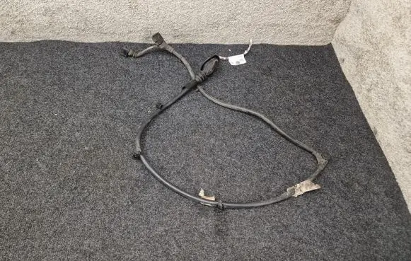 Volkswagen PASSAT B8 Rear ABS sensor wiring 3Q0927902A 6E0973702 6X0973722G