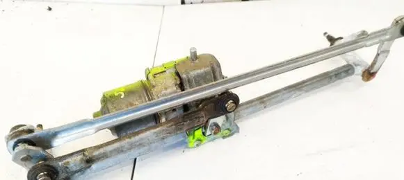 Skoda Octavia Mk2 (1Z) Front wiper linkage and motor